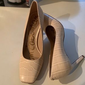 Sam Edelman square toe, node, 4” heels. Size 8